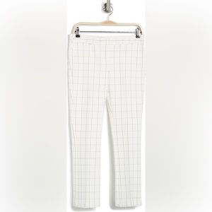 TRENDY HIT: Amanda + Chelsea Pants